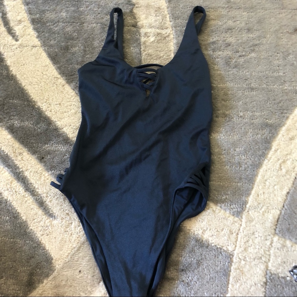 RVCA one piece size M